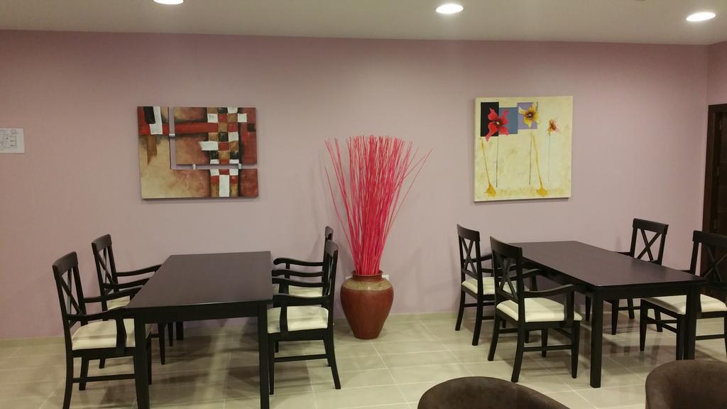 Hotel Leon La Palma Del Condado Bagian luar foto